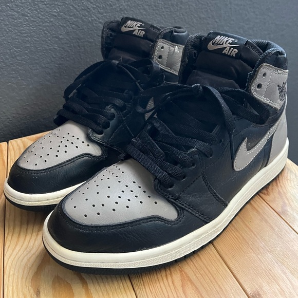 Jordan 1 shadows